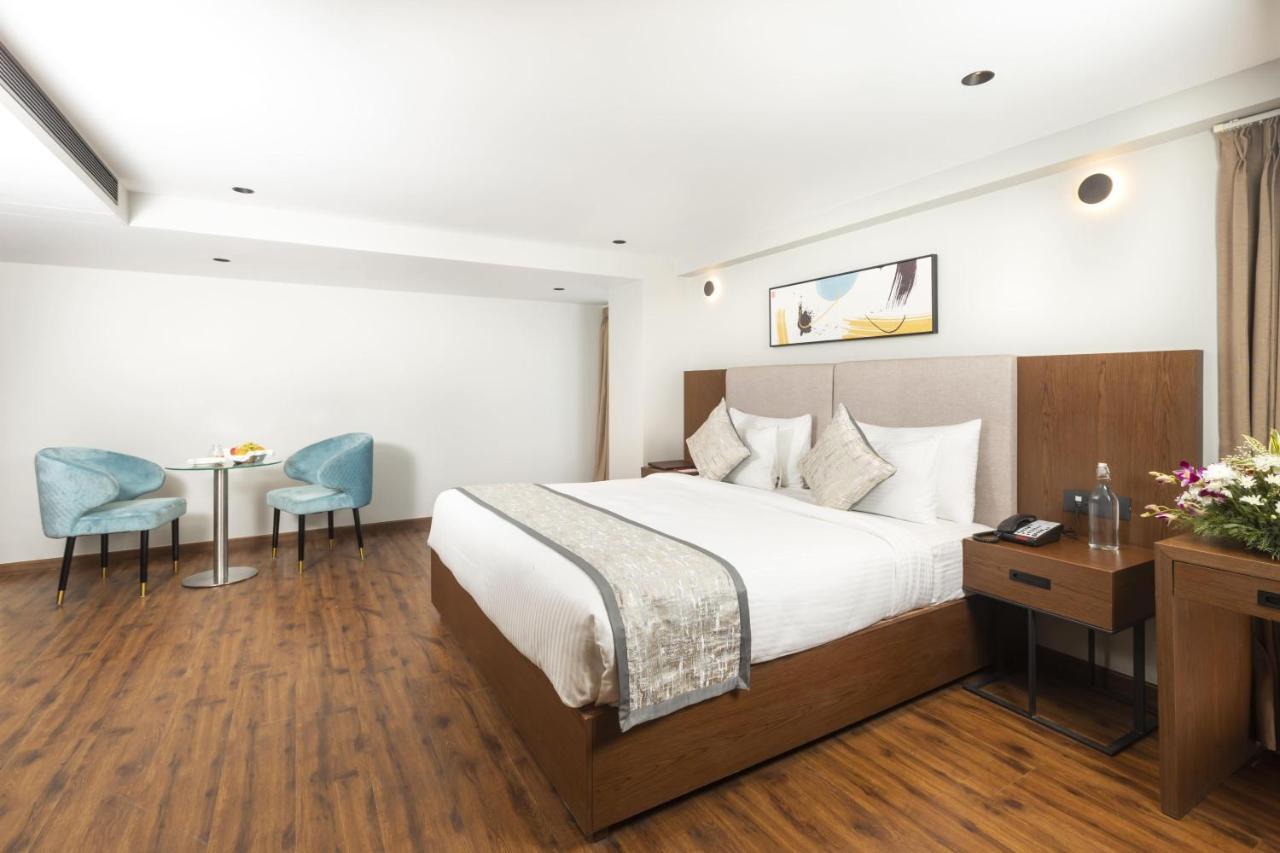 Ramee International Surat Hotel Buitenkant foto